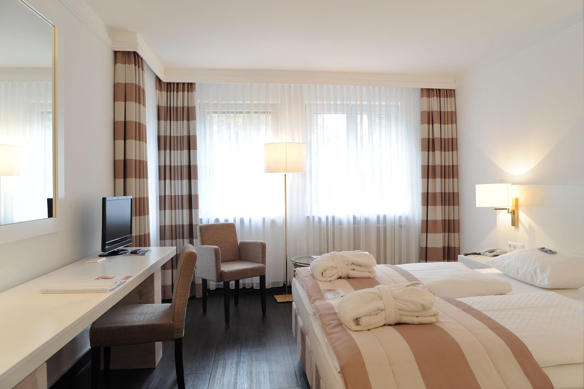 Relexa Waldhotel Schatten שטוטגרט מראה חיצוני תמונה