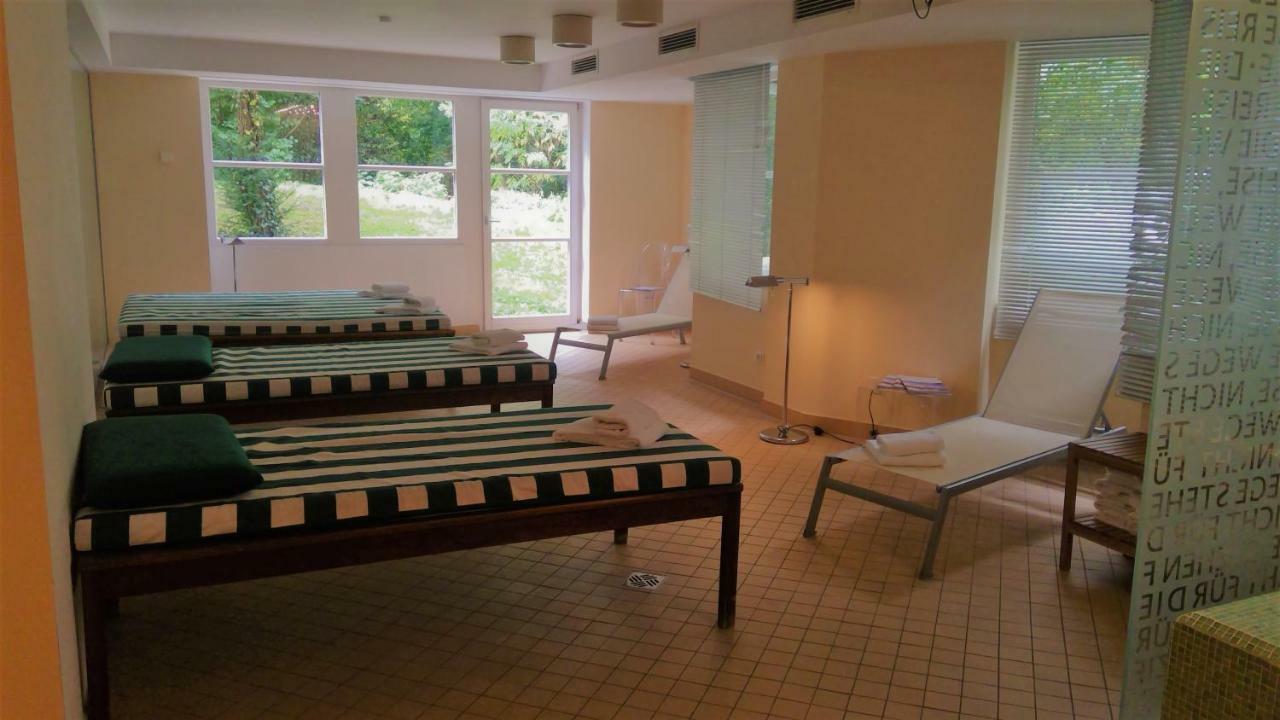 Relexa Waldhotel Schatten שטוטגרט מראה חיצוני תמונה
