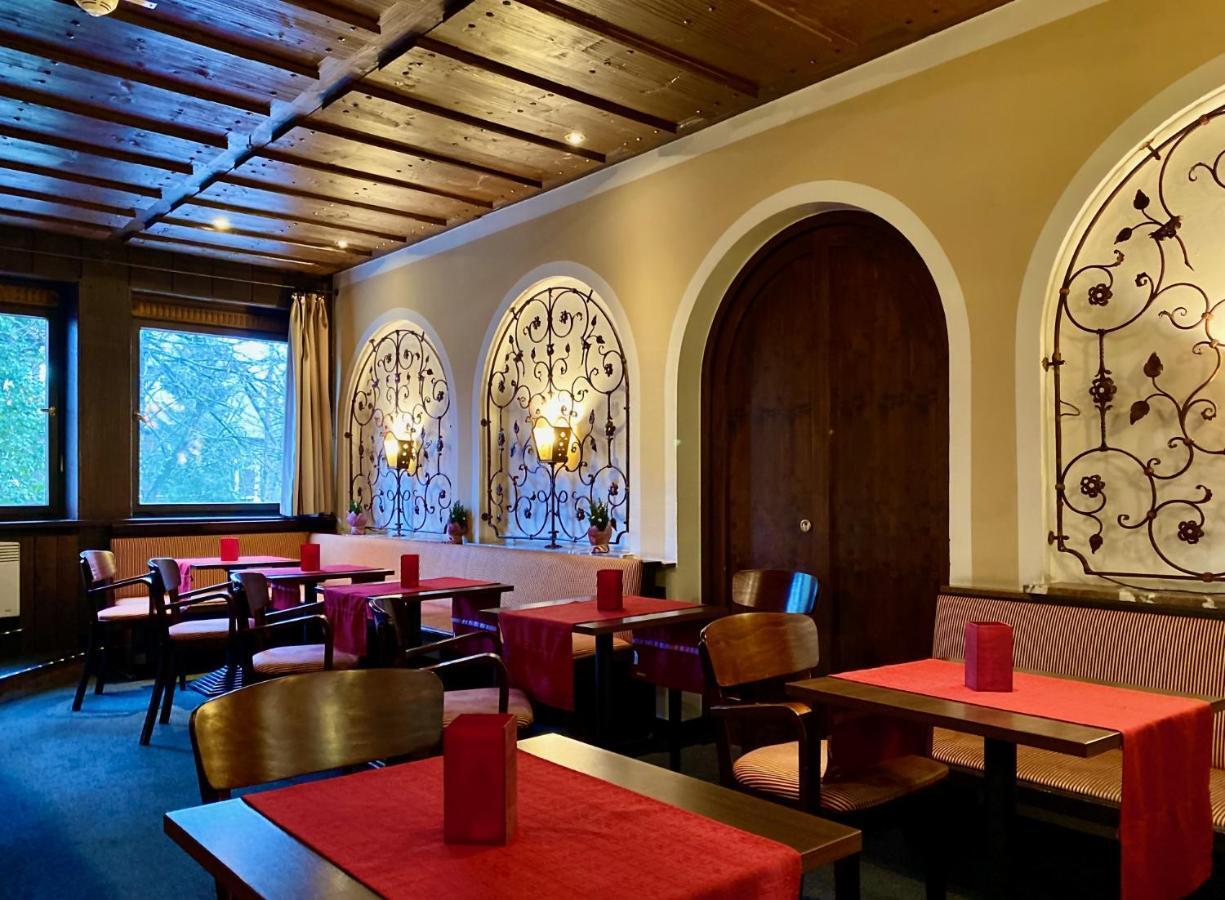 Relexa Waldhotel Schatten שטוטגרט מראה חיצוני תמונה